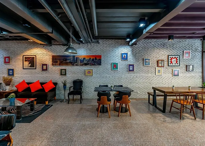 Hotel 7 Days Premium At Icon Siam Station - No Parking 3*