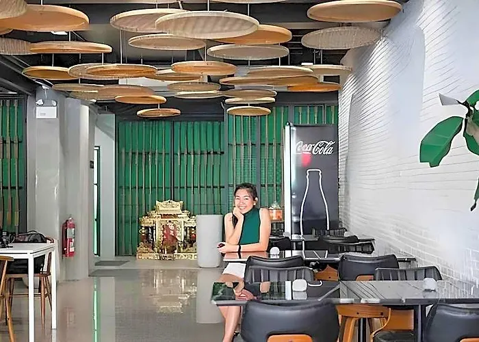 Hotel 7 Days Premium At Icon Siam Station - No Parking
