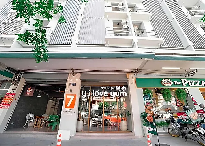 Hotel 7 Days Premium At Icon Siam Station - No Parking 3*