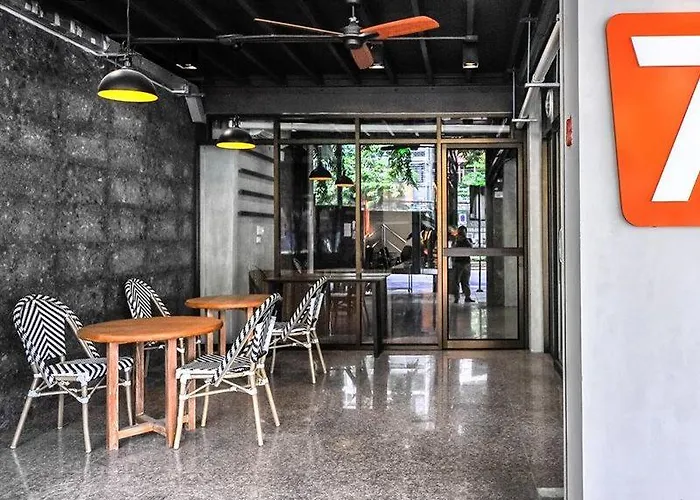 Hotel 7 Days Premium At Icon Siam Station - No Parking